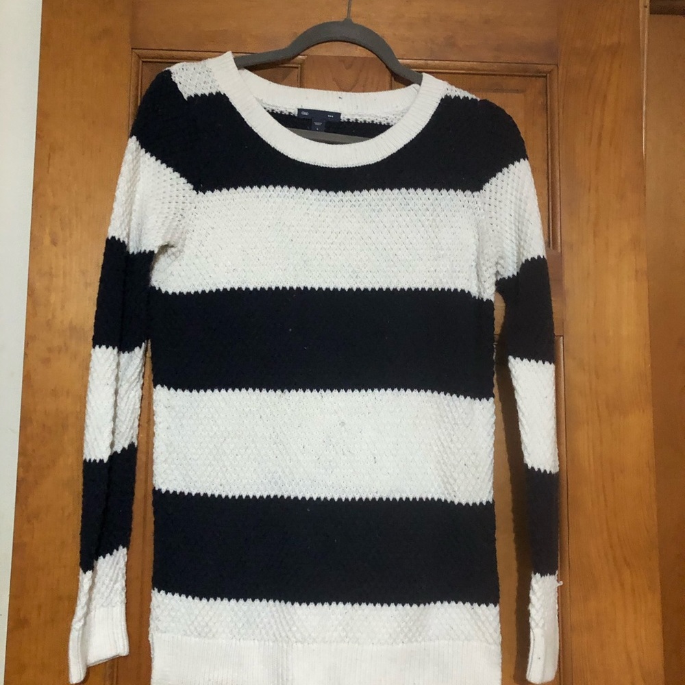 Gap Sweater